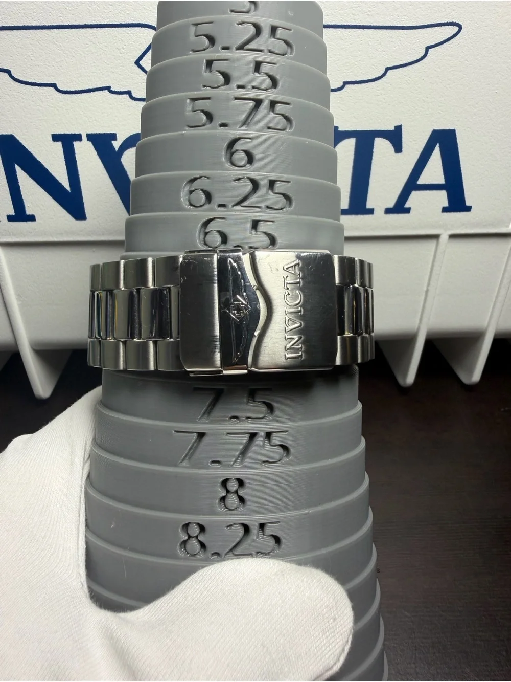 Invicta Reserve Excursion 52mm (11001)